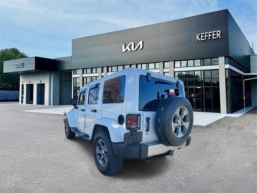 2017 Jeep Wrangler Unlimited Sahara