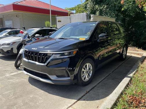 2022 Kia Carnival LXS