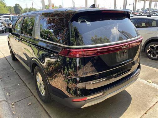 2022 Kia Carnival LXS