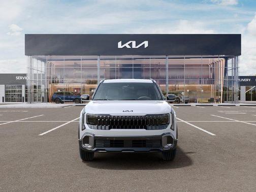 Snow White Pearl 2027 Kia Seltos X-Line S