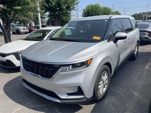 2023 Kia Carnival LX