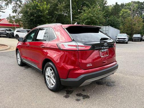 Rapid Red Metallic Tinted Clearcoat 2023 Ford Edge SEL