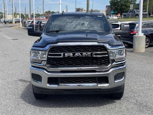 2024 RAM 2500 Tradesman Crew Cab 4x4 6'4' Box