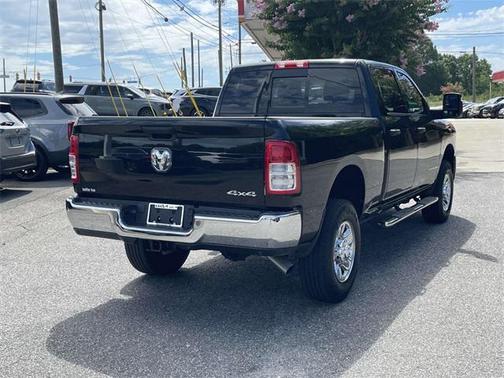 2024 RAM 2500 Tradesman Crew Cab 4x4 6'4' Box
