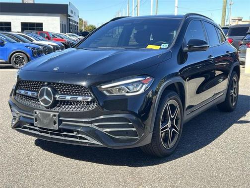 2021 Mercedes-Benz GLA 250 Base 4MATIC