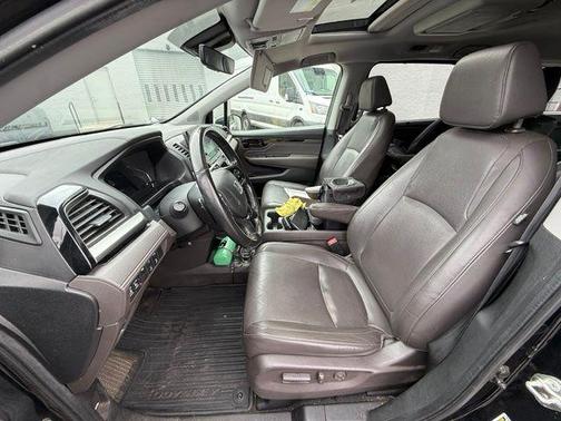 Crystal Black Pearl 2018 Honda Odyssey Elite