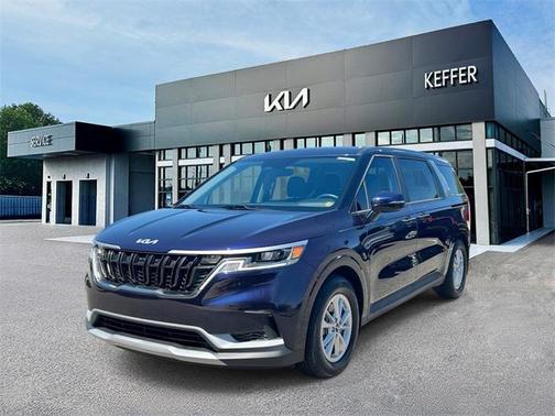 2024 Kia Carnival LX