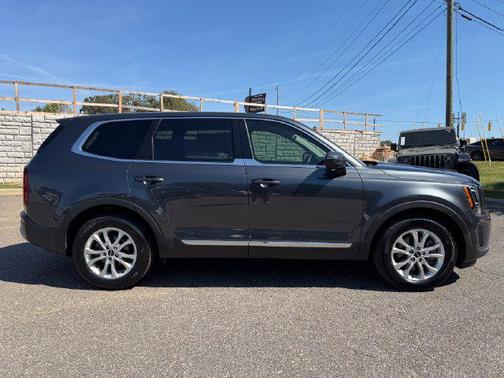 Gravity Grey 2022 Kia Telluride LX