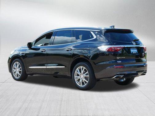 2022 Buick Enclave AWD Essence