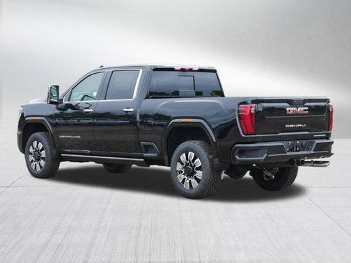 2025 GMC Sierra 3500 Denali