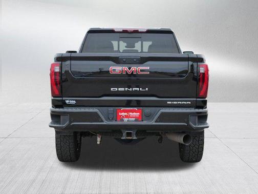 2024 GMC Sierra 2500 Denali