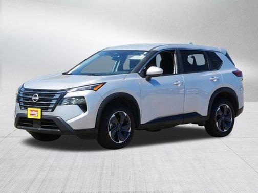 Brilliant Silver Metallic 2025 Nissan Rogue SV