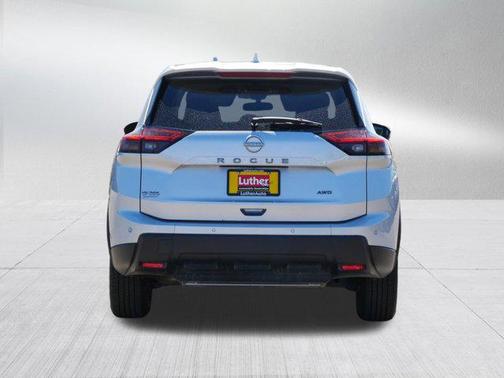Brilliant Silver Metallic 2025 Nissan Rogue SV