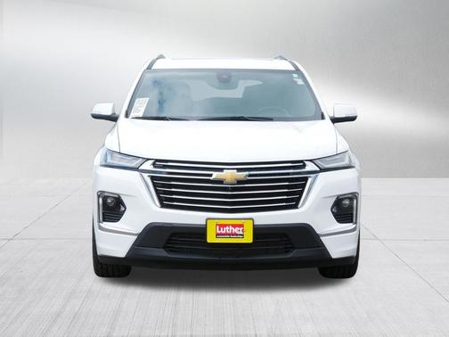 Summit White 2023 Chevrolet Traverse Premier