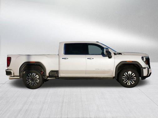 2025 GMC Sierra 3500 Denali