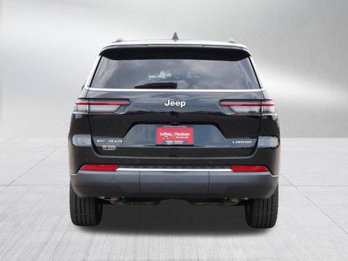 2022 Jeep Grand Cherokee L Laredo
