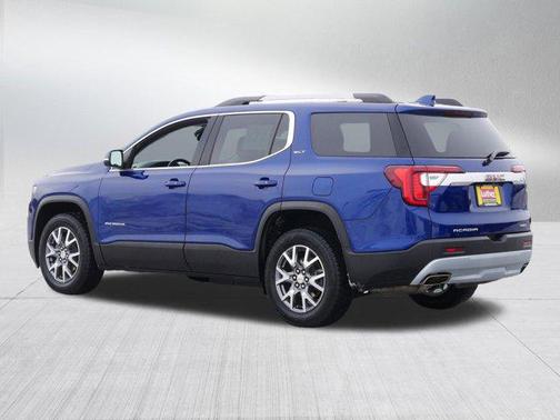 2023 GMC Acadia AWD SLT