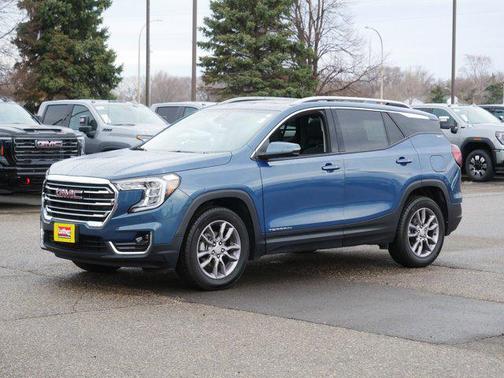 Downpour Metallic 2024 GMC Terrain SLT