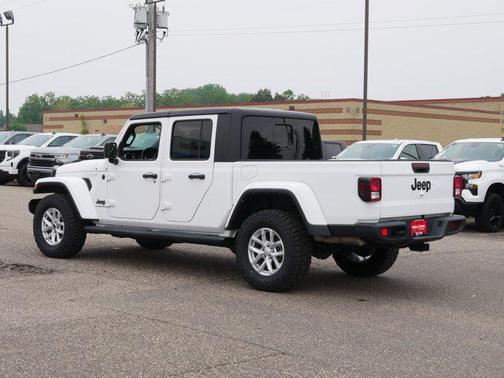 2023 Jeep Gladiator Sport S