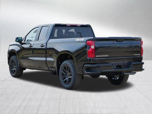 Black 2026 Chevrolet Silverado 1500 Custom