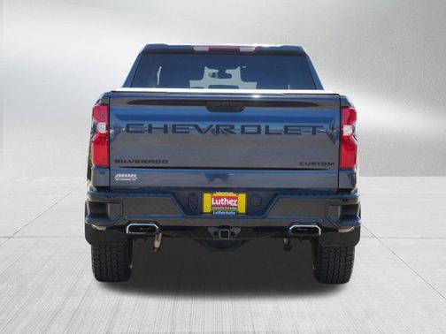 Shadow Gray Metallic 2021 Chevrolet Silverado 1500 Custom Trail Boss
