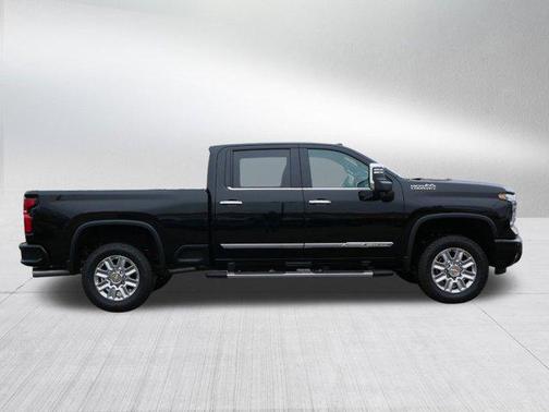 2025 Chevrolet Silverado 3500 High Country