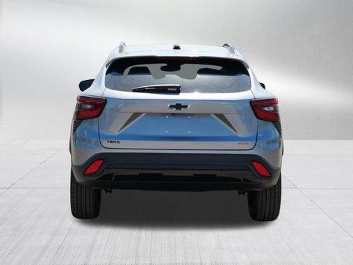 Sterling Gray Metallic 2026 Chevrolet Trax FWD 2RS