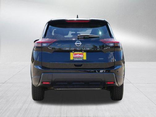 Super Black 2025 Nissan Rogue SV