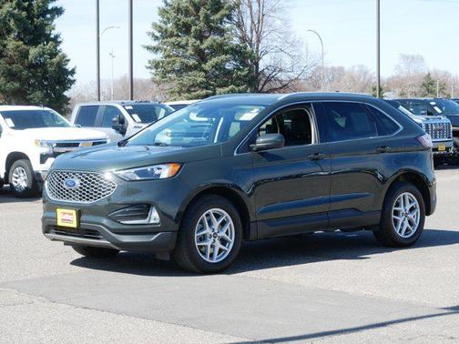 Forged Green Metallic 2024 Ford Edge SEL