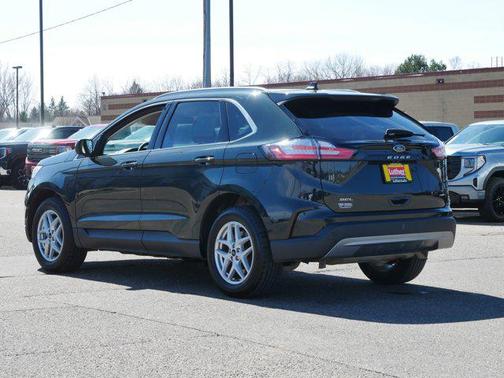 Forged Green Metallic 2024 Ford Edge SEL