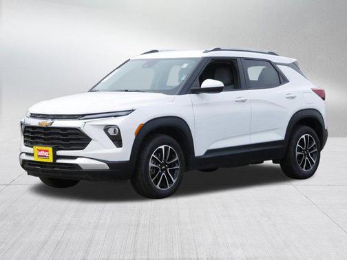 Summit White 2025 Chevrolet Trailblazer LT