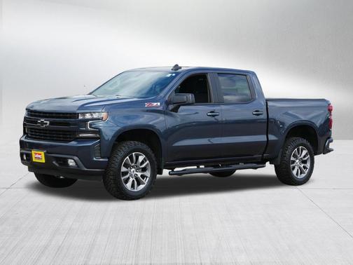 Shadow Gray Metallic 2021 Chevrolet Silverado 1500 RST
