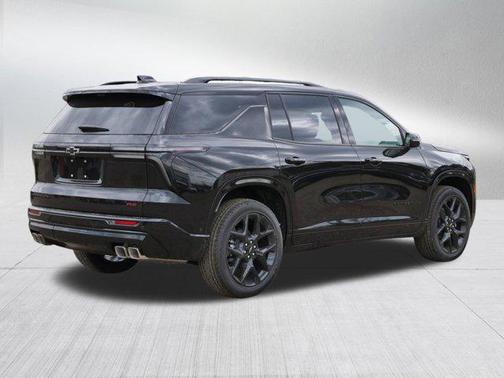 Mosaic Black Metallic 2026 Chevrolet Traverse RS