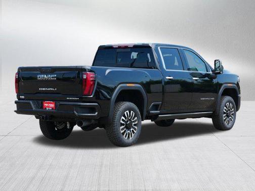 2025 GMC Sierra 3500 Denali