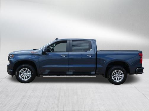 Shadow Gray Metallic 2021 Chevrolet Silverado 1500 RST