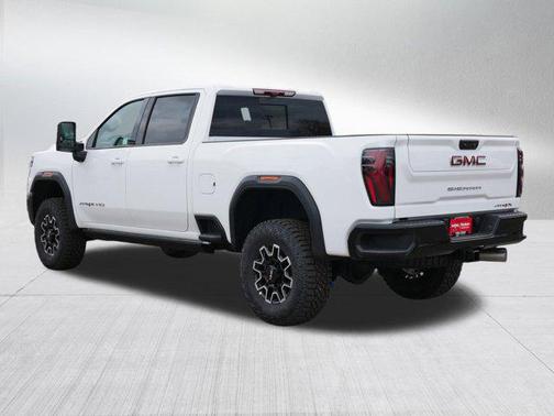 2025 GMC Sierra 2500 AT4