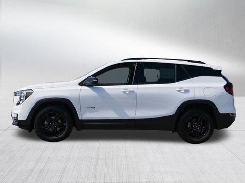 2024 GMC Terrain AWD AT4