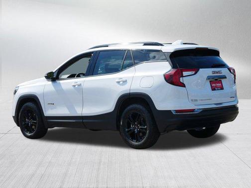 2024 GMC Terrain AWD AT4