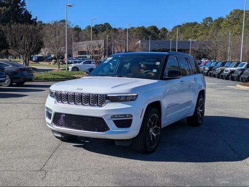 2025 Jeep Grand Cherokee Summit