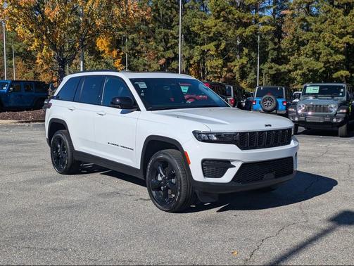 2025 Jeep Grand Cherokee Altitude