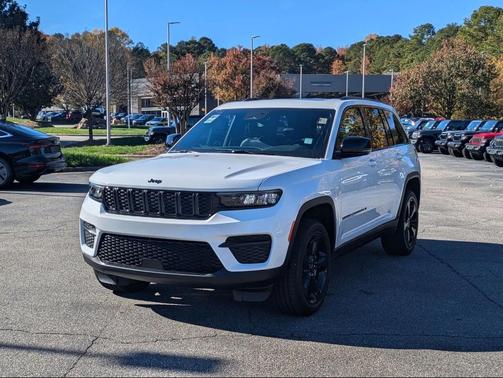 2025 Jeep Grand Cherokee Altitude