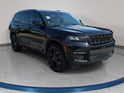 Diamond Black Crystal Pearlcoat 2023 Jeep Grand Cherokee L Limited