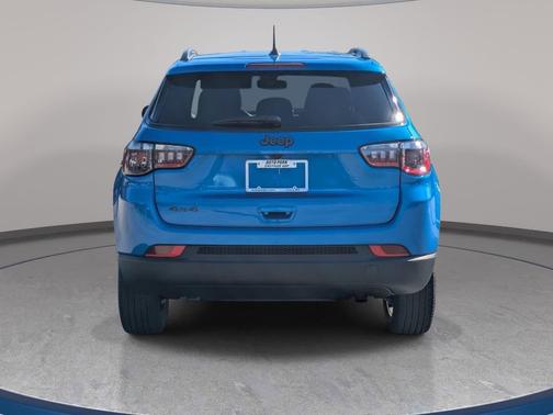 Hydro Blue Pearlcoat 2026 Jeep Compass Latitude