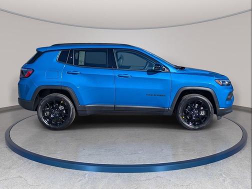 Hydro Blue Pearlcoat 2026 Jeep Compass Latitude