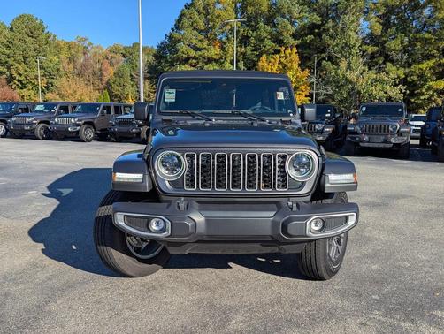2024 Jeep Wrangler 4-Door Sahara 4x4
