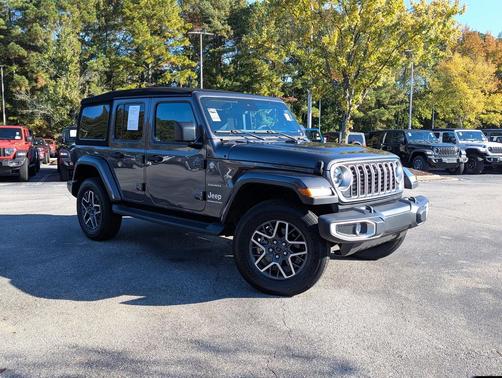 2024 Jeep Wrangler 4-Door Sahara 4x4