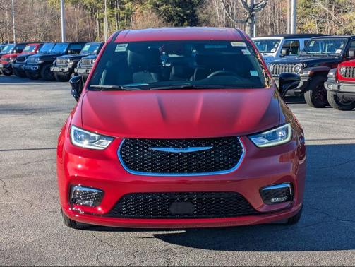 2026 Chrysler Pacifica L