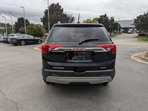 2018 GMC Acadia SLE-2