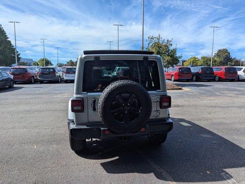 2023 Jeep Wrangler 4-Door Sahara Altitude 4x4