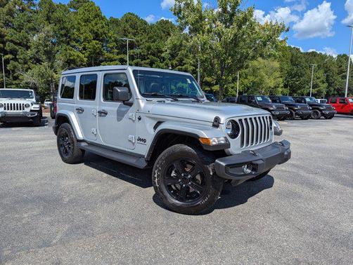 2023 Jeep Wrangler 4-Door Sahara Altitude 4x4